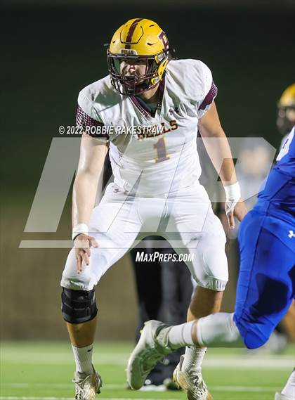 Thumbnail 2 in Bells vs. Blooming Grove (UIL 3A D-II Bi-District) photogallery.
