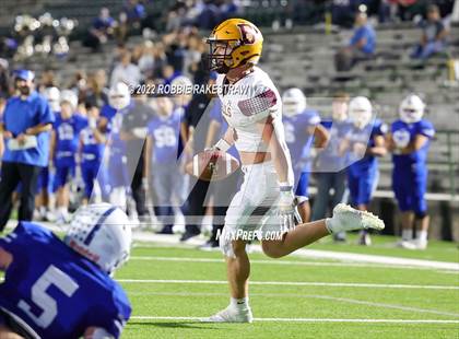 Thumbnail 3 in Bells vs. Blooming Grove (UIL 3A D-II Bi-District) photogallery.