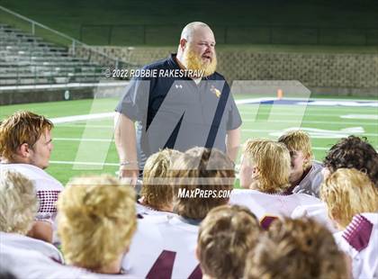 Thumbnail 2 in Bells vs. Blooming Grove (UIL 3A D-II Bi-District) photogallery.