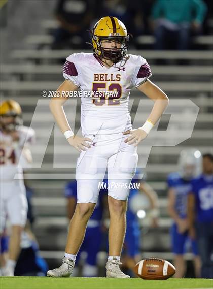 Thumbnail 3 in Bells vs. Blooming Grove (UIL 3A D-II Bi-District) photogallery.