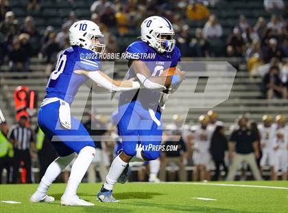 Thumbnail 3 in Bells vs. Blooming Grove (UIL 3A D-II Bi-District) photogallery.