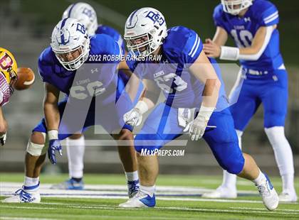 Thumbnail 2 in Bells vs. Blooming Grove (UIL 3A D-II Bi-District) photogallery.