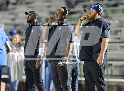 Thumbnail 2 in Bells vs. Blooming Grove (UIL 3A D-II Bi-District) photogallery.