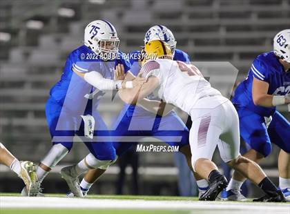 Thumbnail 1 in Bells vs. Blooming Grove (UIL 3A D-II Bi-District) photogallery.