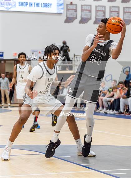 Thumbnail 1 in Dynamic Prep vs Link Academy (Chipotle Nationals Quarterfinal) photogallery.
