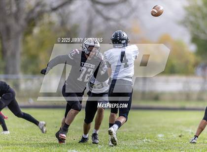 Thumbnail 3 in Dupo vs. Salt Fork (IHSA 1A First Round) photogallery.