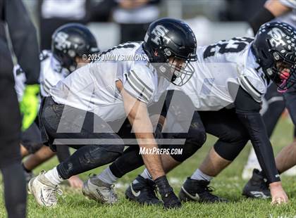 Thumbnail 1 in Dupo vs. Salt Fork (IHSA 1A First Round) photogallery.