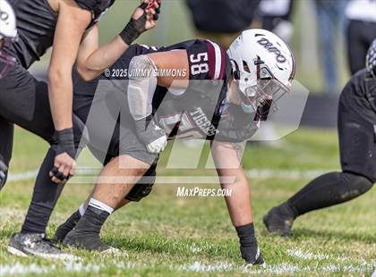 Thumbnail 3 in Dupo vs. Salt Fork (IHSA 1A First Round) photogallery.