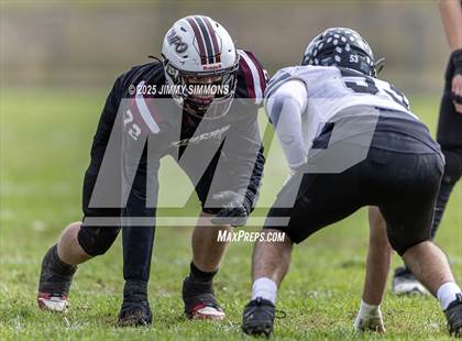 Thumbnail 1 in Dupo vs. Salt Fork (IHSA 1A First Round) photogallery.