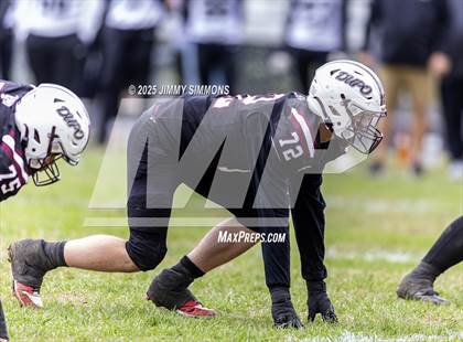 Thumbnail 1 in Dupo vs. Salt Fork (IHSA 1A First Round) photogallery.