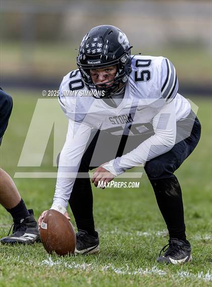 Thumbnail 1 in Dupo vs. Salt Fork (IHSA 1A First Round) photogallery.