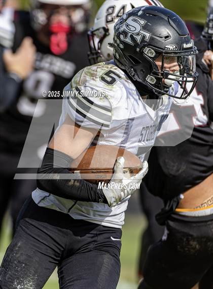 Thumbnail 1 in Dupo vs. Salt Fork (IHSA 1A First Round) photogallery.