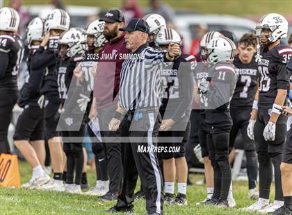 Thumbnail 1 in Dupo vs. Salt Fork (IHSA 1A First Round) photogallery.