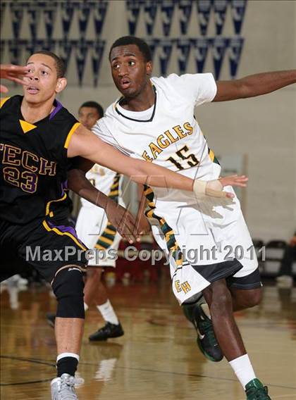 Thumbnail 1 in Oakland Tech vs. Eisenhower (Father Barry Christmas Classic) photogallery.