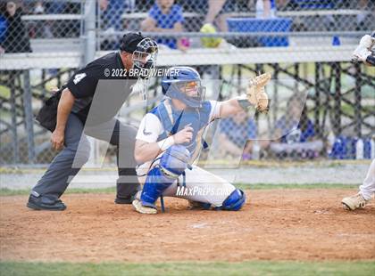 Thumbnail 2 in South Terrebonne @ South Lafourche (LHSAA 4A Quarterfinal) photogallery.