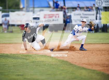 Thumbnail 1 in South Terrebonne @ South Lafourche (LHSAA 4A Quarterfinal) photogallery.