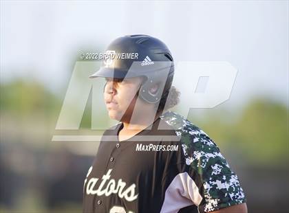 Thumbnail 2 in South Terrebonne @ South Lafourche (LHSAA 4A Quarterfinal) photogallery.