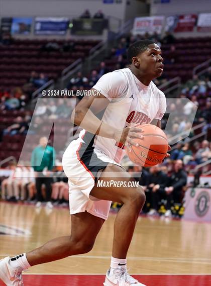 Thumbnail 2 in Holy Cross vs. Aliquippa (PIAA 2A Championship) photogallery.