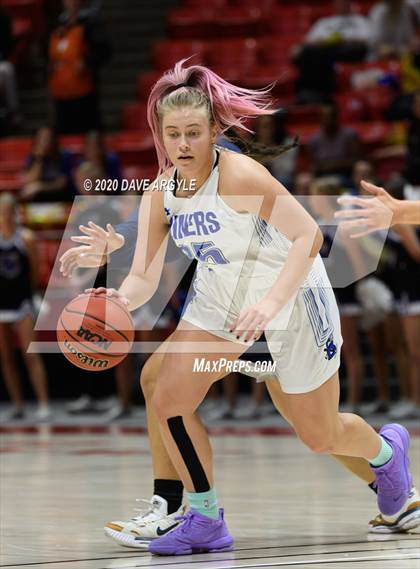 Thumbnail 2 in Copper Hills vs. Bingham (UHSAA 6A Semifinal) photogallery.