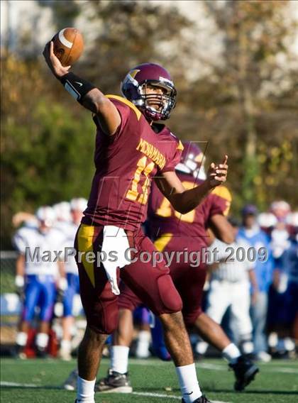 Thumbnail 1 in DeMatha @ Bishop McNamara photogallery.