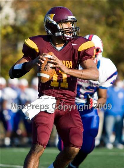 Thumbnail 3 in DeMatha @ Bishop McNamara photogallery.