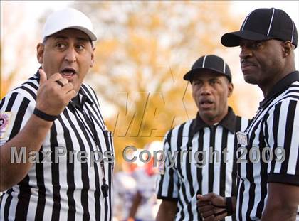 Thumbnail 3 in DeMatha @ Bishop McNamara photogallery.