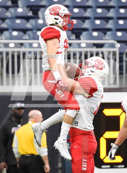 Thumbnail 2 in Cypress Ranch vs Katy (UIL 6A D1 Quarterfinal) photogallery.