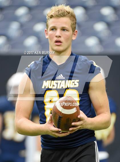 Thumbnail 3 in Cypress Ranch vs Katy (UIL 6A D1 Quarterfinal) photogallery.
