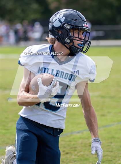 Thumbnail 2 in Millbrook @ Broughton photogallery.