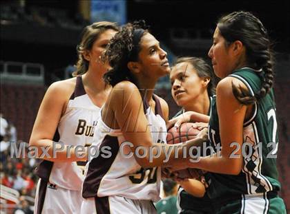 Thumbnail 2 in Winslow vs. Tuba City (AIA D3 Semifinals) photogallery.