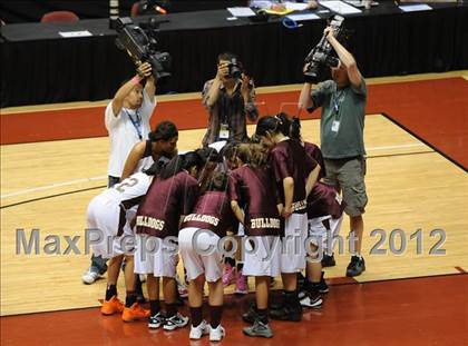 Thumbnail 2 in Winslow vs. Tuba City (AIA D3 Semifinals) photogallery.