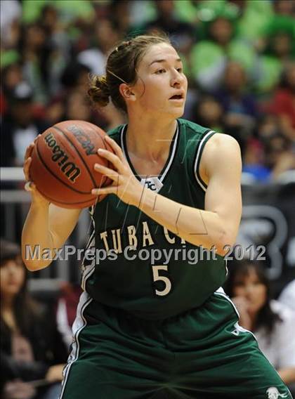 Thumbnail 2 in Winslow vs. Tuba City (AIA D3 Semifinals) photogallery.