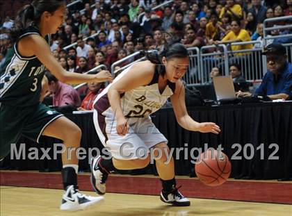 Thumbnail 2 in Winslow vs. Tuba City (AIA D3 Semifinals) photogallery.