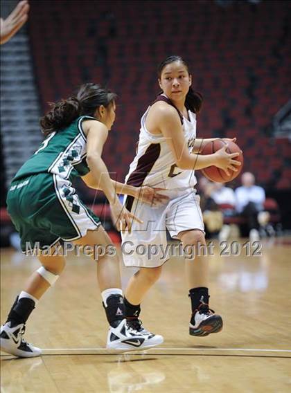 Thumbnail 1 in Winslow vs. Tuba City (AIA D3 Semifinals) photogallery.