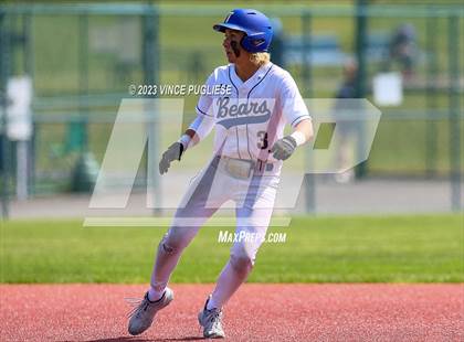 Thumbnail 3 in Skyline @ Tahoma (WIAA 4A Playoffs) photogallery.