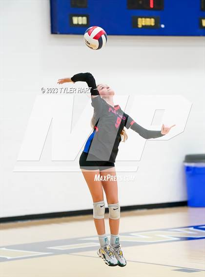 Thumbnail 1 in Plainfield @ Tri-West Hendricks photogallery.
