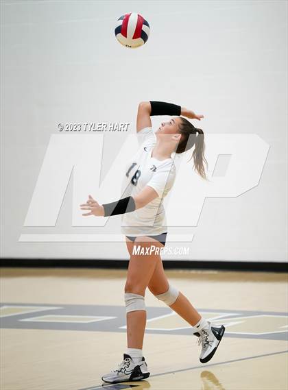 Thumbnail 1 in Plainfield @ Tri-West Hendricks photogallery.