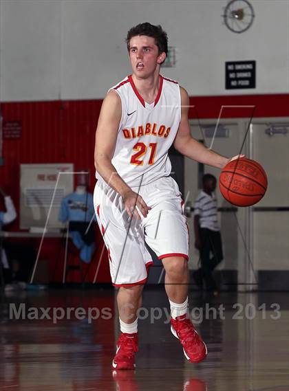 Thumbnail 1 in Diamond Ranch vs Mission Viejo (MaxPreps Holiday Classic) photogallery.