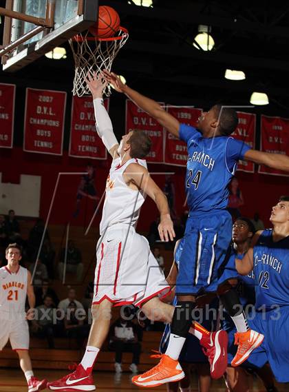 Thumbnail 3 in Diamond Ranch vs Mission Viejo (MaxPreps Holiday Classic) photogallery.
