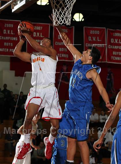 Thumbnail 3 in Diamond Ranch vs Mission Viejo (MaxPreps Holiday Classic) photogallery.