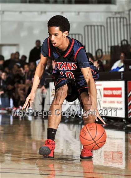 Thumbnail 2 in Etiwanda vs. Colony (APU Shootout) photogallery.
