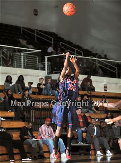 Thumbnail 1 in Etiwanda vs. Colony (APU Shootout) photogallery.