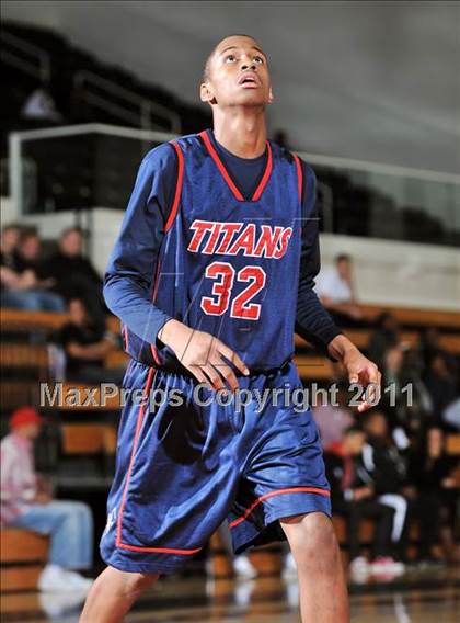 Thumbnail 2 in Etiwanda vs. Colony (APU Shootout) photogallery.