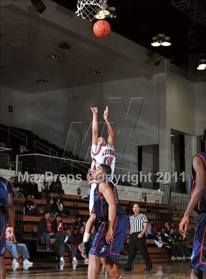 Thumbnail 3 in Etiwanda vs. Colony (APU Shootout) photogallery.