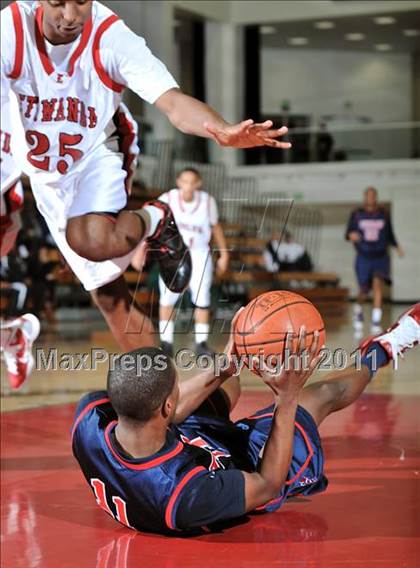 Thumbnail 1 in Etiwanda vs. Colony (APU Shootout) photogallery.