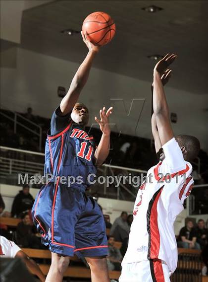 Thumbnail 3 in Etiwanda vs. Colony (APU Shootout) photogallery.