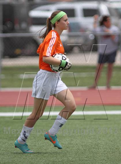 Thumbnail 2 in Manhattan vs Maize (KSHSAA 6A Third Place Match) photogallery.