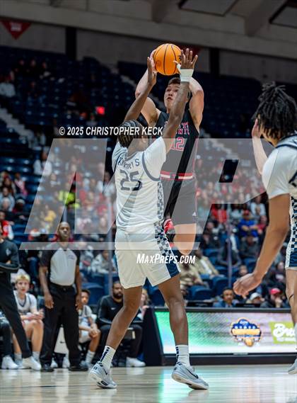 Thumbnail 1 in PACE ACADEMY vs. NORTH OCONEE (GHSA 4A FINALS) photogallery.