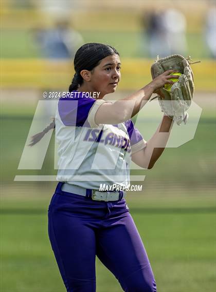 Thumbnail 1 in Grand Island vs Lincoln Southeast (HAC Tournament) photogallery.