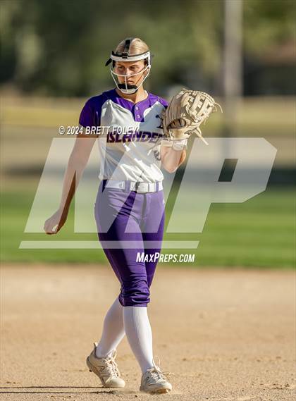 Thumbnail 1 in Grand Island vs Lincoln Southeast (HAC Tournament) photogallery.